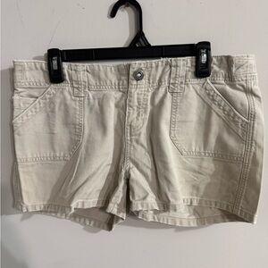 BKE Women's Tan Cargo Shorts